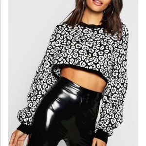 Cropped leopard sweater
